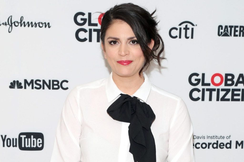 Cecily-Strong-Biography