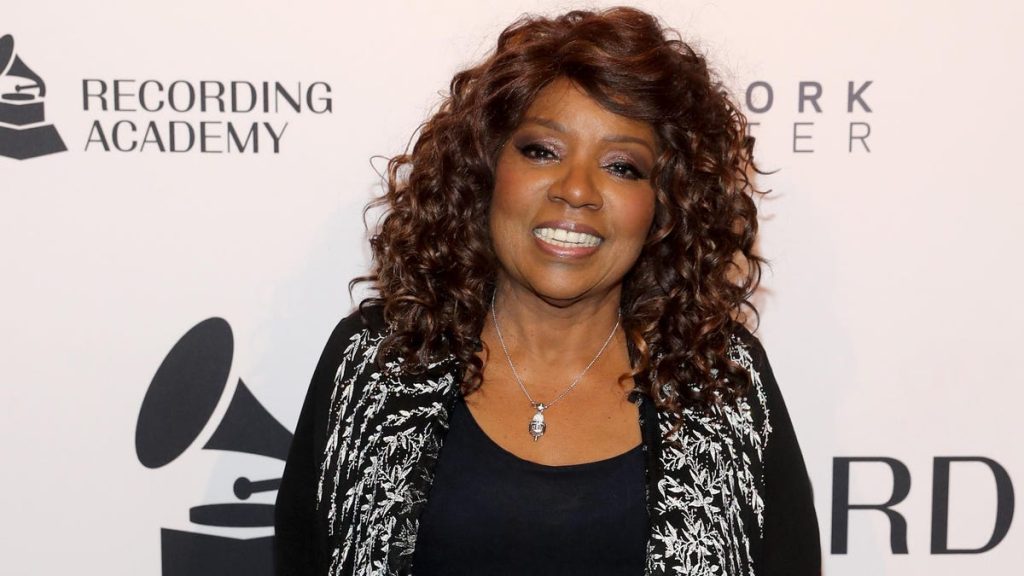 Gloria-Gaynor-Income