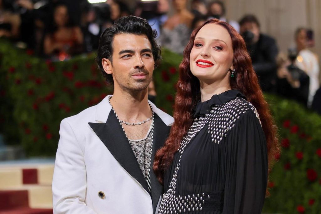 Joe-Jonas-Biography
