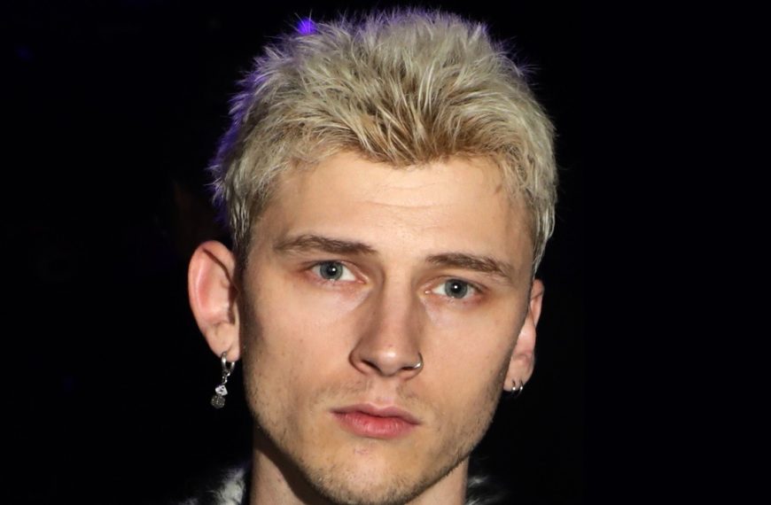 Machine-Gun-Kelly-net-worth