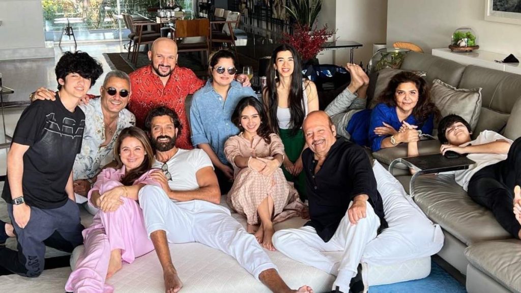 hrithik-roshan-family